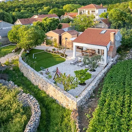 - Thorak Villa