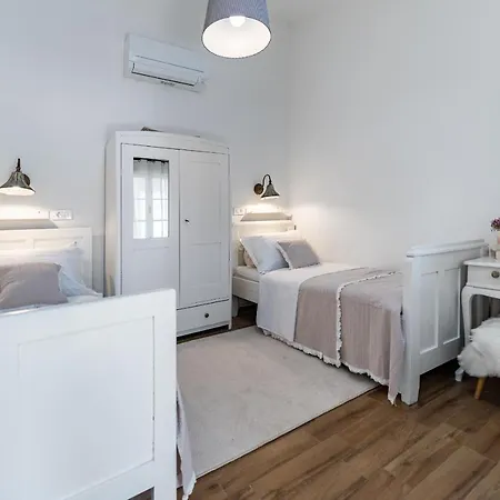 - Thorak Villa