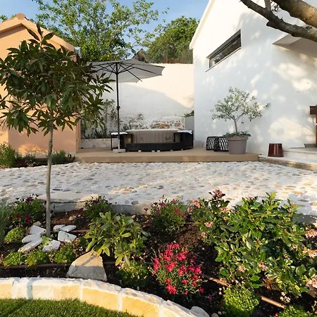 - Thorak Villa *