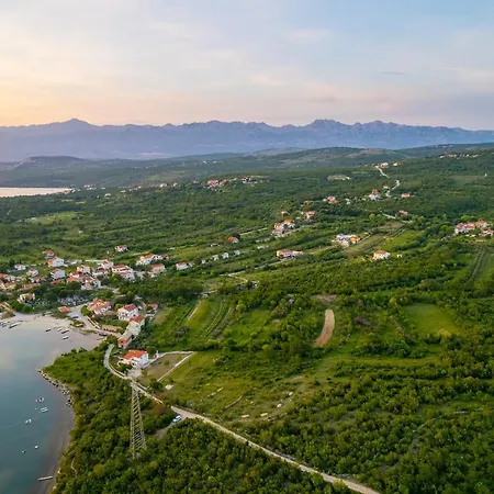 - Thorak Villa Anic